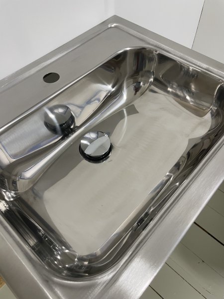 Tvättställ i rostfritt med stativ, vattenlås och bottenventil 500 × 408 × 800 mm